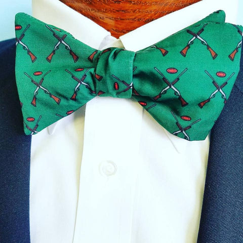 Green Skeet Shooting Shotgun Bow Tie